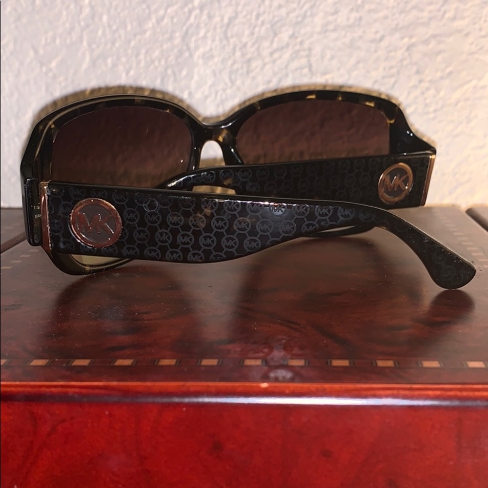 MK sunglass